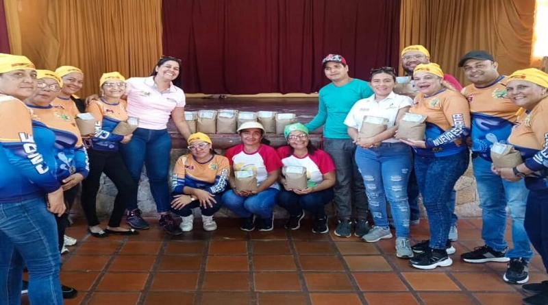 Entregan semillas de maíz amarillo para potenciar siembra escolar en Margarita   